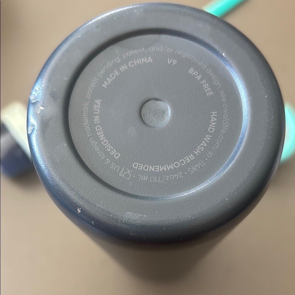 Black and Mint Water Bottle - Picture 5 of 5